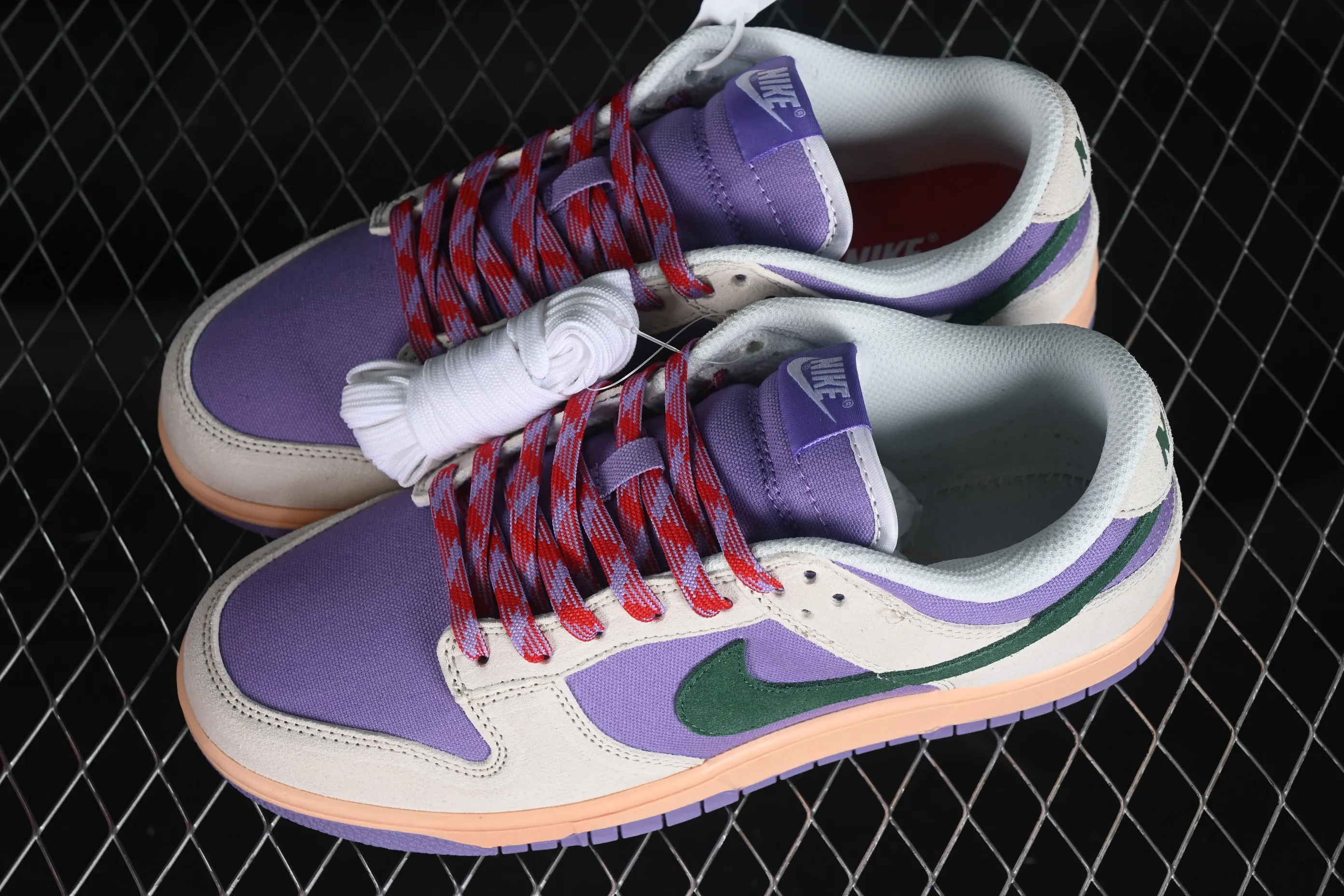 All Categories Nk SB Dunk Series Nk SB Dunk Low Low-top sneakers Nk SB Dunk Low Taro Purple Black Hook Low-top casual sports skateboard shoes HF5030-030